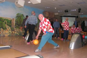 bowling1758Akos_kepei026.jpg