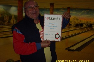 2008bowling096.JPG