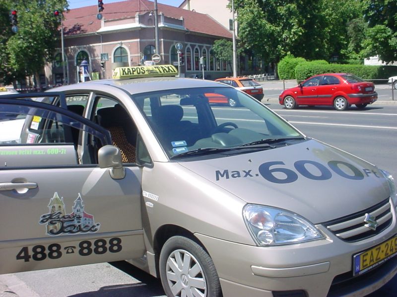 Vége a parkolótársaságok szabadrablásának