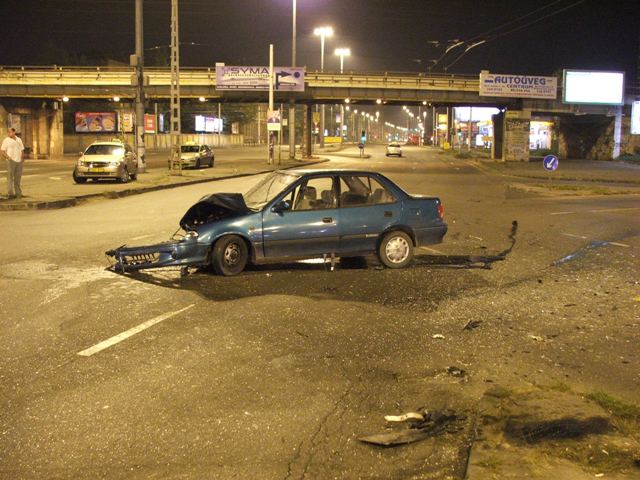 Vérben úszó M1-es: képriport a tömeges balesetről