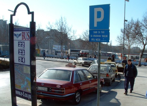 Éppen csak dugni nem lehet a taxijában